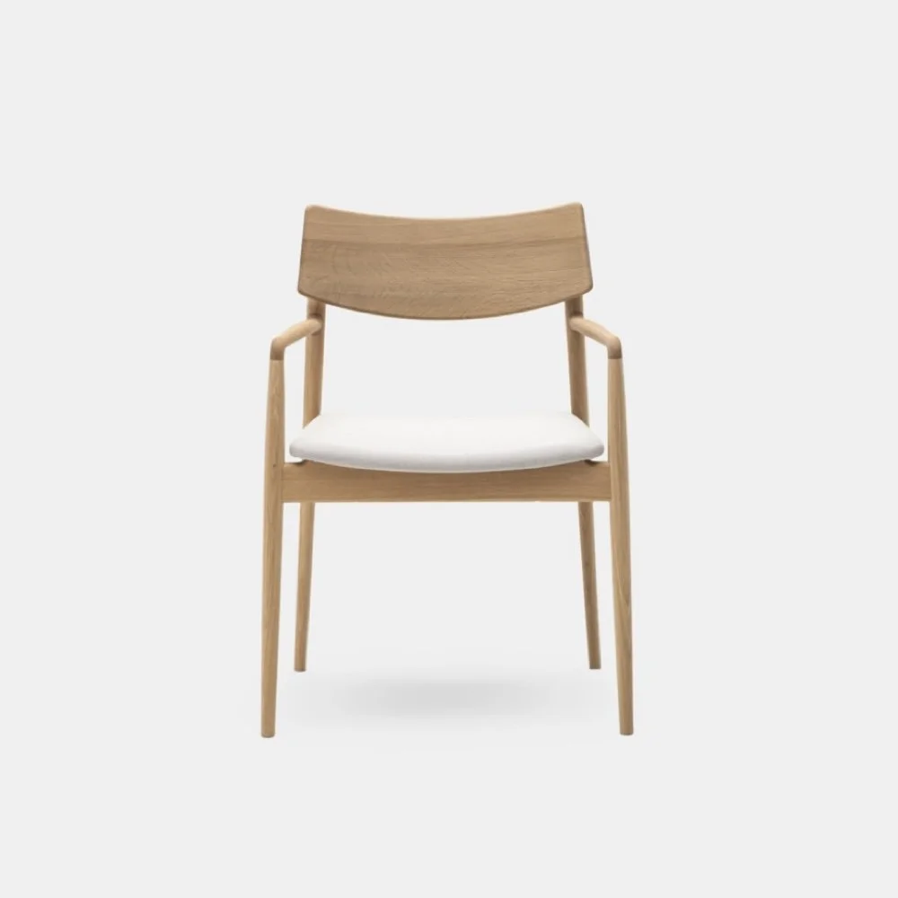 椅子 karimoku contract CT1905 dining chair Karimoku Case Japanese Furniture | Norm Architects | Gestalt New